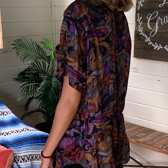 Vintage silk button up - Picture 4 of 5